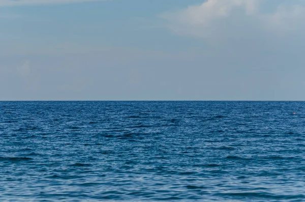 蓝色的大海和广阔的地平线 — 图库照片
