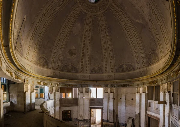 Δωμάτιο με διακόσμηση τρούλο στο κάστρο Πανόραμα — Φωτογραφία Αρχείου