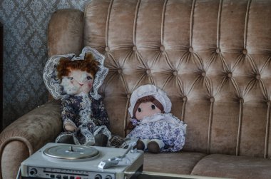 İki bebek Divan