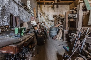 Eski değirmen depoda