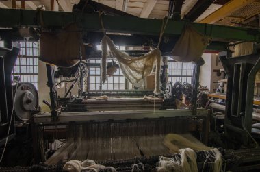 iplik ve kumaş eski fabrika ile makineleri
