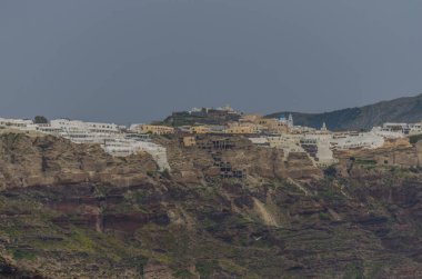 Yeni ve eski binalar