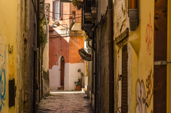 Eski kasaba Yunanistan'da sokaklar