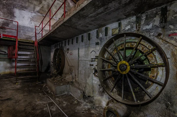 Ventilateurs dans l'usine de papier — Photo