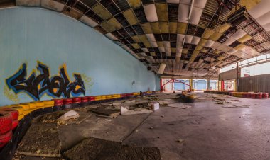 Eski kartbahn panoramada Graffiti