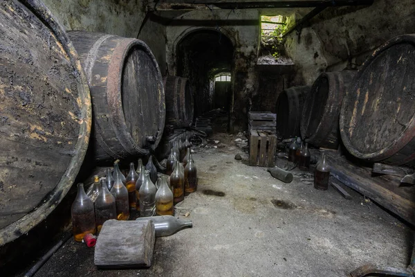 Wine Barrels Full Bottles Wine Old Cellar — Stock Photo, Image