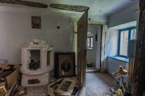 Lareira Tijolo Uma Sala Moinho Abandonado — Fotografia de Stock