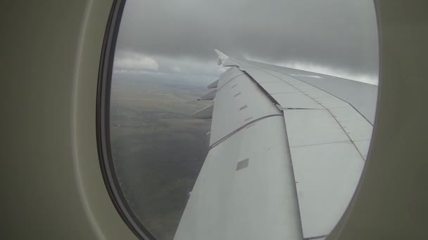 Αεροπλάνο Πτερύγια Από A380 Κατά Την Πτήση Για Διακοπές — Αρχείο Βίντεο