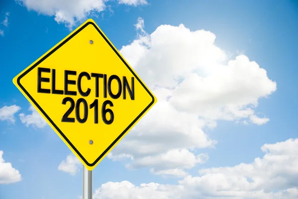 Yol işareti üzerinde sky seçim 2016 — Stok fotoğraf