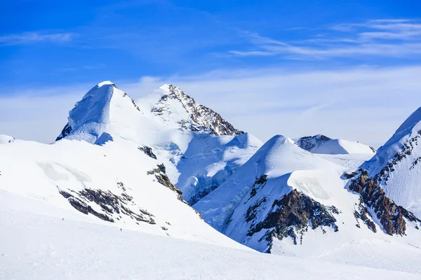 Castor och Pollux, Roccia Nera och sluttningen av Breithorn, ovan gor — Stockfoto