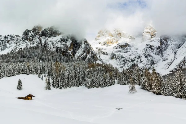 Italian Dolomites in winter morning light, Pale di San Martino, — Stock Photo, Image