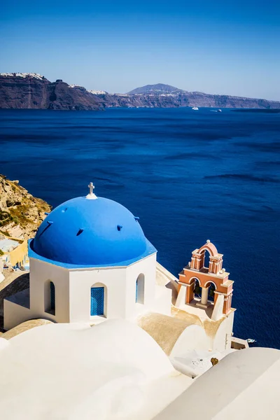 Vue imprenable sur la mer depuis le toit de la maison — Photo