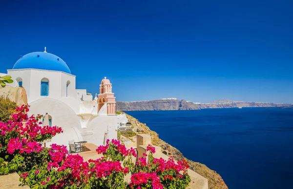 Traumhafte Aussicht mit weißen Häusern — Stockfoto