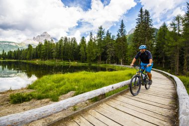 Dağ bisikleti Dolomites içinde