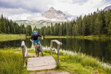 Dağ bisikleti Dolomites içinde