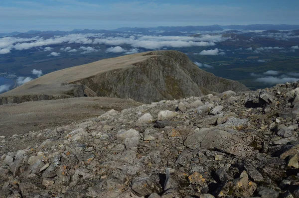 Neredeyse Ben Nevis üst kısmında