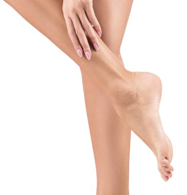 Pürüzsüz ciltli mükemmel kadın ayakları.