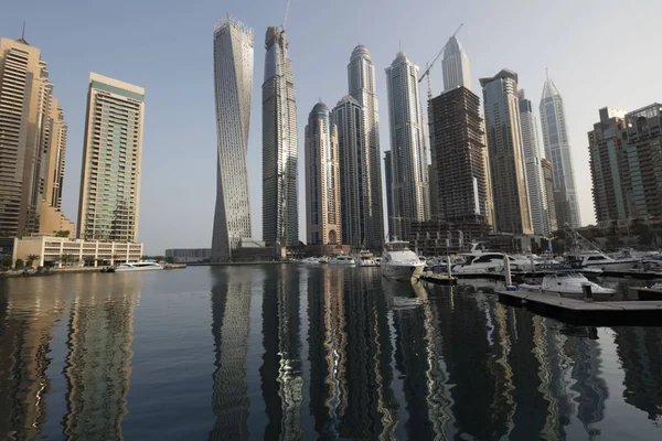 Dubai Marina am Mittag — Stockfoto