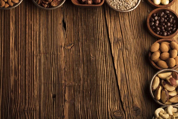 Postre en forma de deliciosas nueces — Foto de Stock