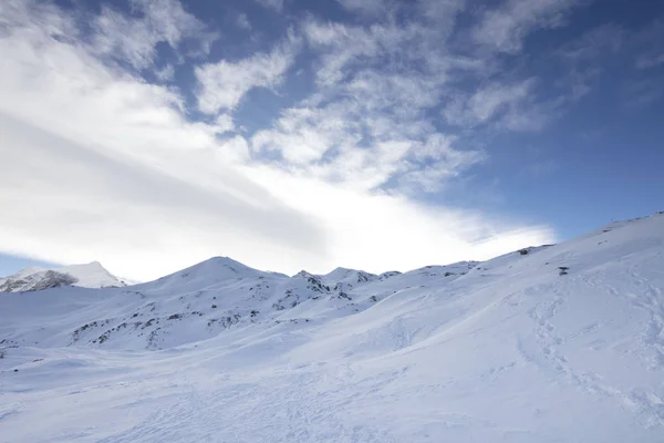 Kışın Alps - kayakçı için cennet — Stok fotoğraf
