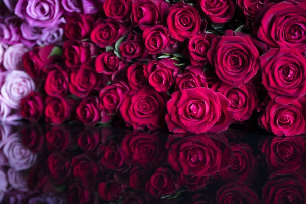 Барвистий букет з троянд — стокове фото