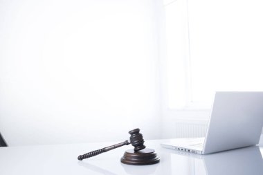 Bir avukat kavramı ile istişare.