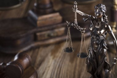 Hukuk ve adalet sembolleri.