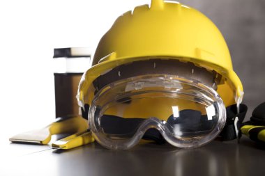 İnşaat Tema ve kavram.