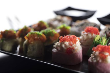 taze Japon suşi seti.