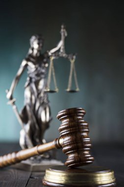 Bir avukat kavramı ile istişare. 