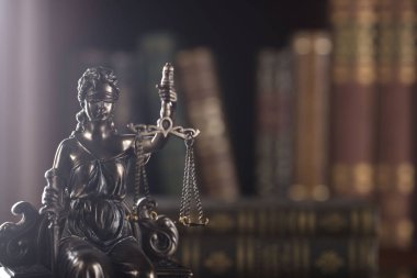 Hukuk Tema - yargıç kavramı.