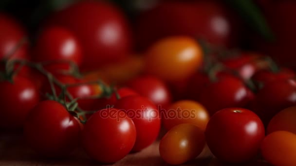 Primer Plano Tomates Cherry Maduros Como Fondo Espacio Copia — Vídeo de stock