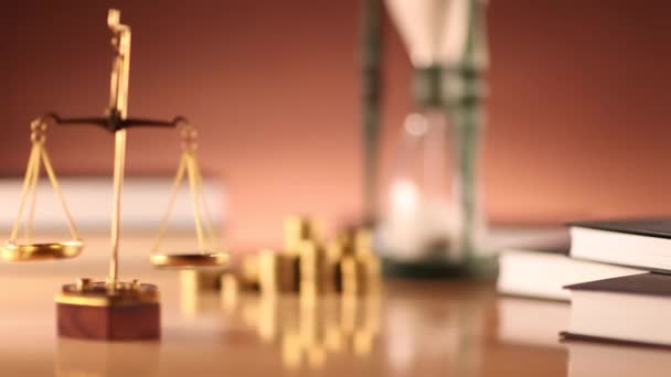 Hukuk Adalet Tema Hukuk Sembolleri Dolly Atış — Stok video