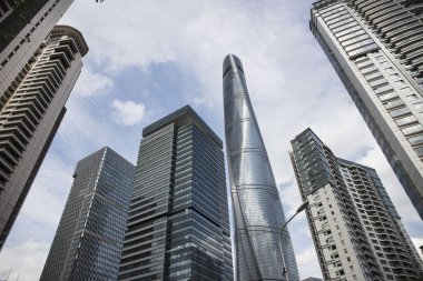 Gökdelenler, büyük modern şehir mimarisi. Perspektif Görünümü, Shanghai, Çin. Eylül 2017.