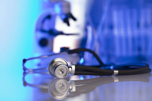 Opieki Zdrowotnej Medycznej Koncepcja Stetoskop Mikroskop Zaplecze Laboratoryjne Szkło Laboratoryjne — Zdjęcie stockowe