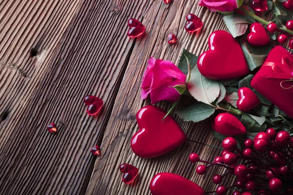 Dia Dos Namorados Fundo Corações Rosas Presentes Decorações Românticas Mesa — Fotografia de Stock