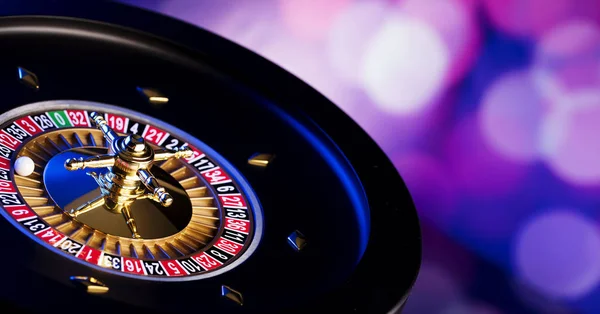 Kumarhane Casino Rulet Yüksek Kontrast Görüntü Mavi Arka Plan — Stok fotoğraf