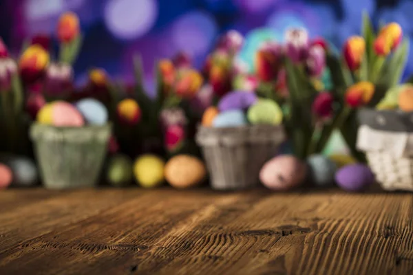 Pasen Thema Boeket Tulpen Paaseieren Kleurrijke Bokeh Plaats Voor Typografie — Stockfoto