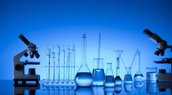 Science Laboratory Laboratory Glassware Microscope Test Tubes Research Development Blue — Stock Photo, Image