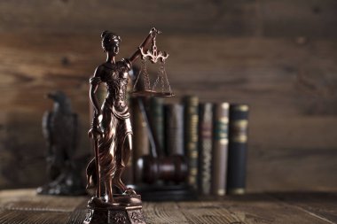 Hukuk ve adalet kavramı. Themis - kör adalet sembolü.