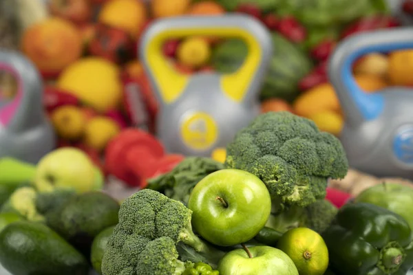 Visão Perto Sobre Legumes Frutas Frescos Esporte Conceito Vida Saudável — Fotografia de Stock