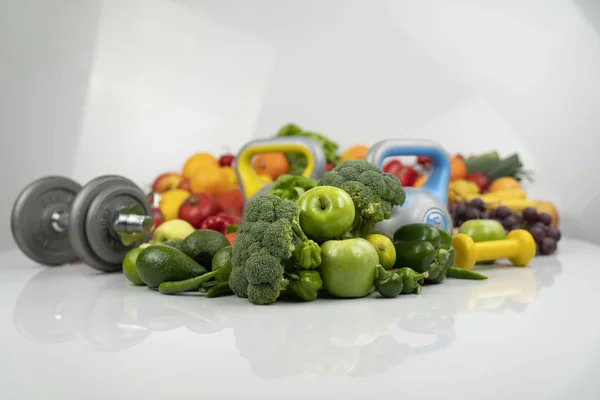 Taze Sebzeler Meyveler Spor Sağlıklı Yaşam Konseptine Yakın Çekim — Stok fotoğraf