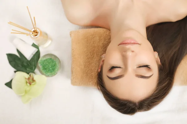 Spa Relaxation. Woman Body Care. Beautiful Sexy Caucasian Brunet — Stock Photo, Image