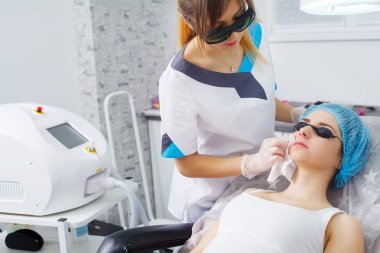 Ultrasonik yüz Temizleme, peeling, bir Güzellik Salonu
