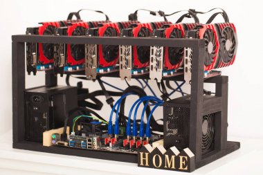 Grafik ekran kartları e-para için çalışıyor. Bilgisayar Bitcoin için