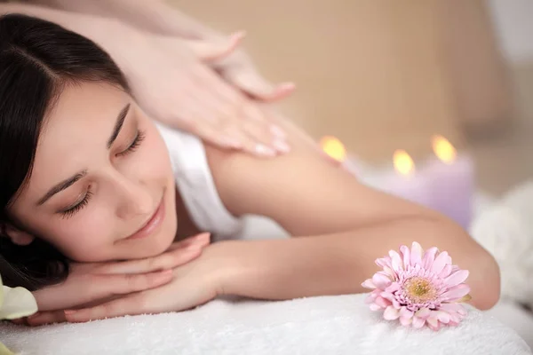 Retrato de belleza. Cara de mujer. Cuerpo de Spa, Concepto de Cuidado de la Piel . — Foto de Stock