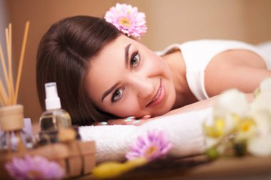 Spa. Vücut bakımı. Spa vücut masaj tedavisi.