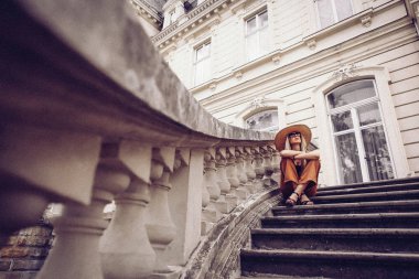 Gürültü. Vintage tarzı. Lviv, Ukrayna kadın portre. Mutlu olabilir