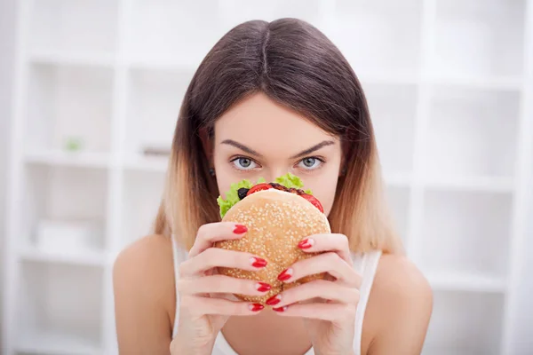 Kost. Begreppet hälsosamt och ohälsosamt näring. Modellen — Stockfoto