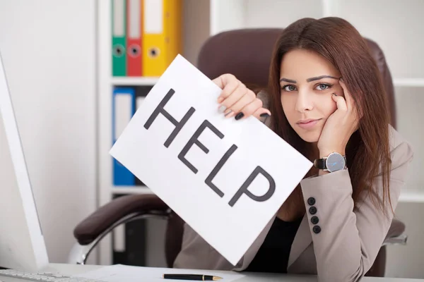 Young beautiful business woman suffering stress working at offic — Stock Photo, Image
